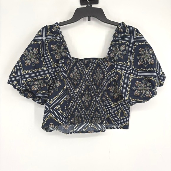 NWT LOFT Puff Sleeve Top Large Navy Floral Smocked Back Square Neck Cropped - Picture 3 of 9